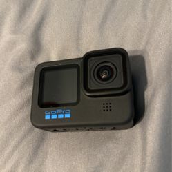 Like New Go Pro Hero 11 Black With Charging Cable