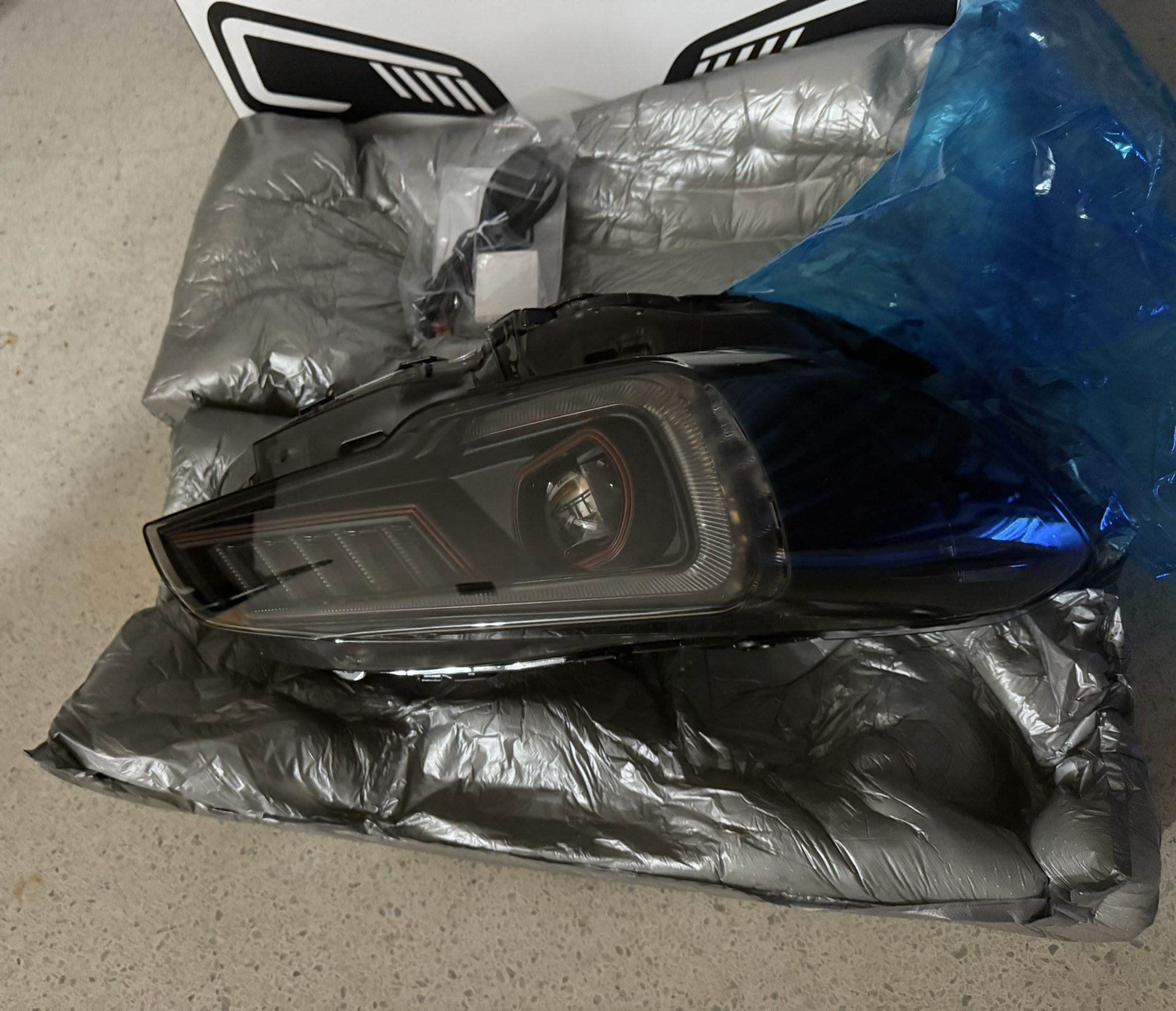 Head Light Subaru Pass Side 