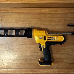 DeWalt 20v Max Cordless Caulk/ Adhesive Gun 