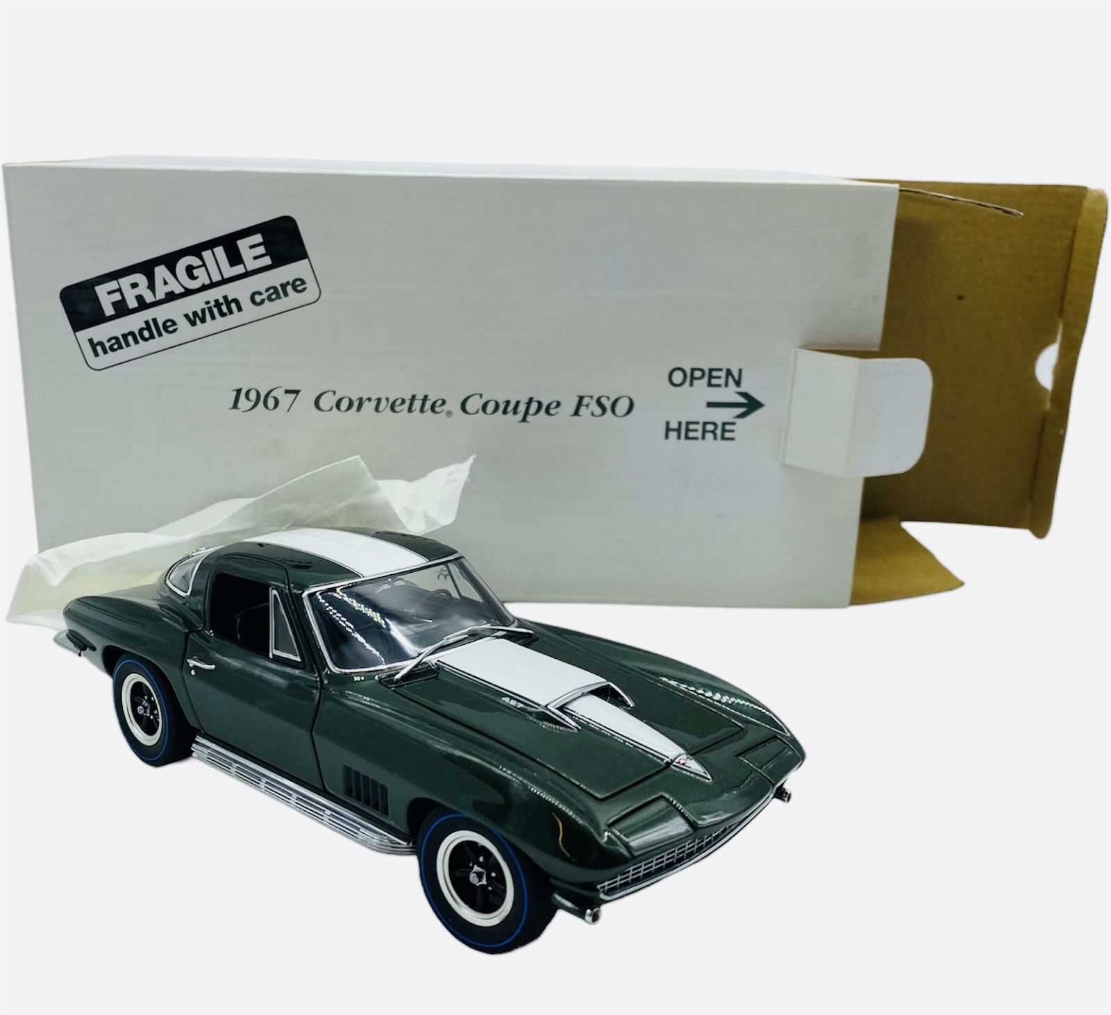 Danbury Mint 1967 CHEVY CORVETTE COUPE FSO 1/24 Die-cast w/Box Green Takin offers