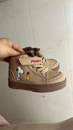 Snoopy shoes