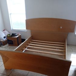 Queen Bed