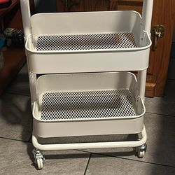 metal cart with wheels