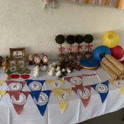Snow White Theme Party