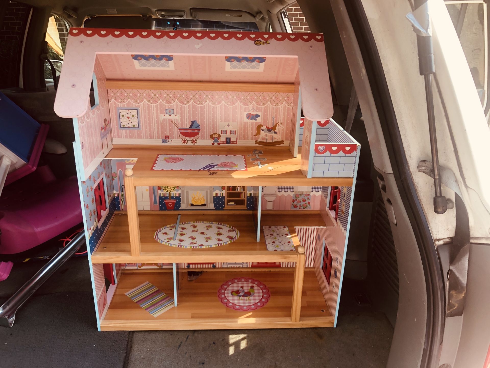 Doll house by kid kraft