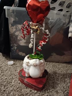 12$ Gift Set