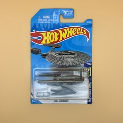 Hot Wheels Star Trek USS Vengeance