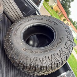 38/13.50/17 one tire used in good condition