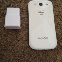 Samsung Galaxy S3 Verizon 4G LTE Smartphone White 16GB  - Used