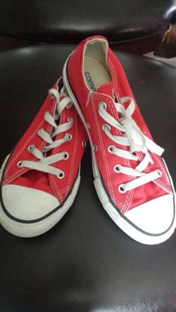 Girls converse size 2