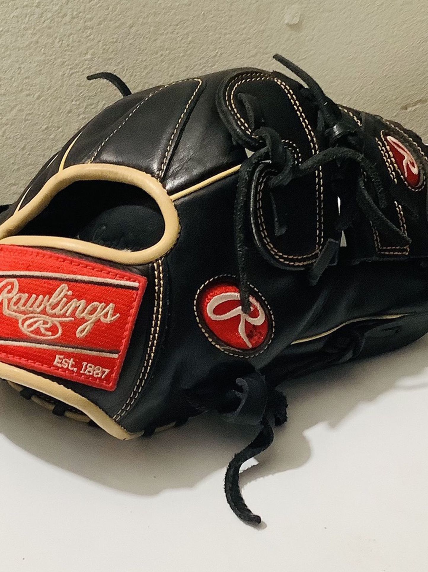 Rawlings Pitcher Baseball Glove