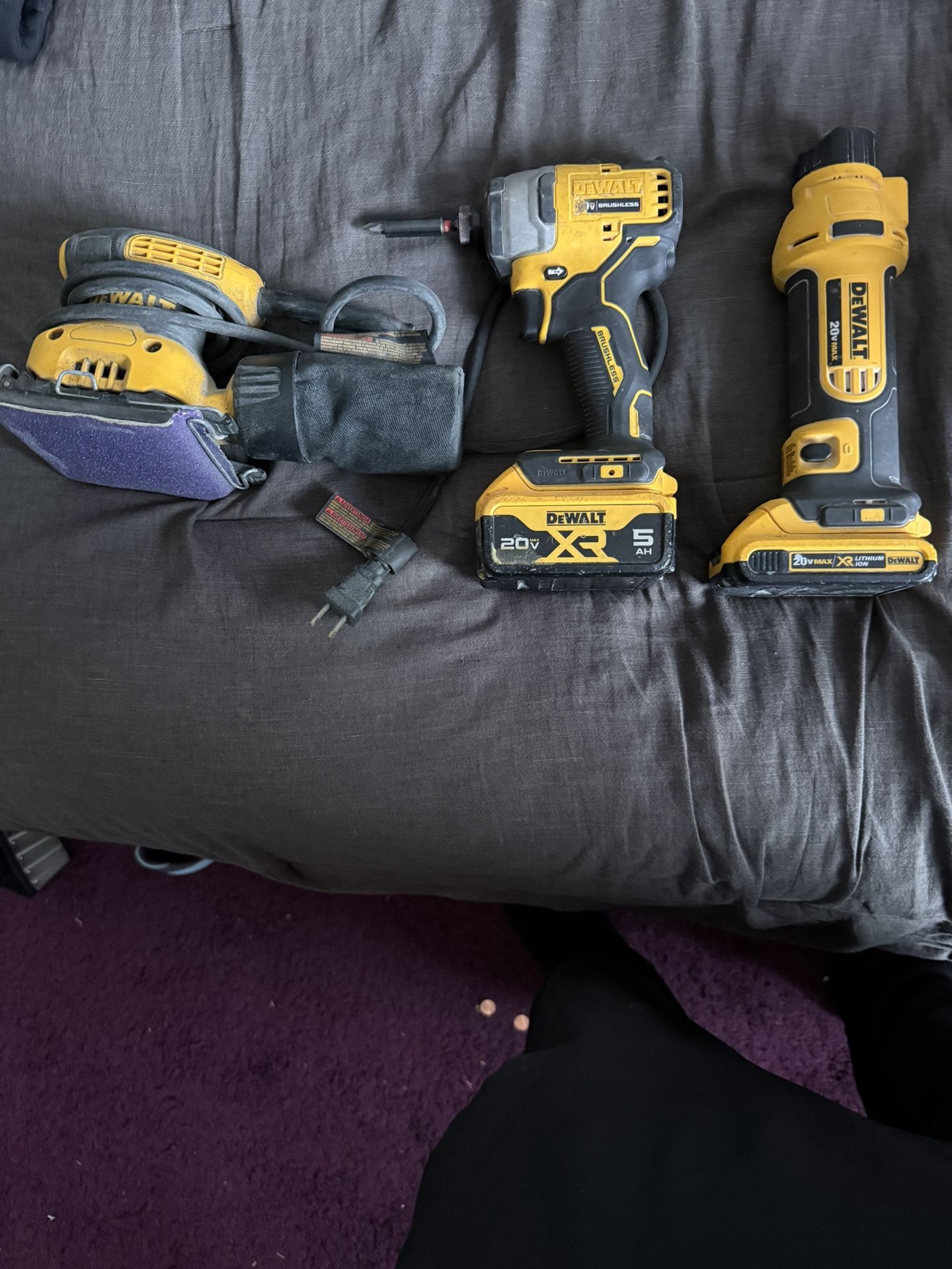 Like New Dewalt Tools With 2 Battery