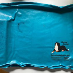 Smooth soft Thermoregulating Cooling Pet Bed 