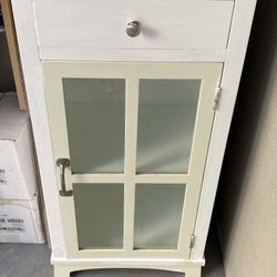 White Cabinet