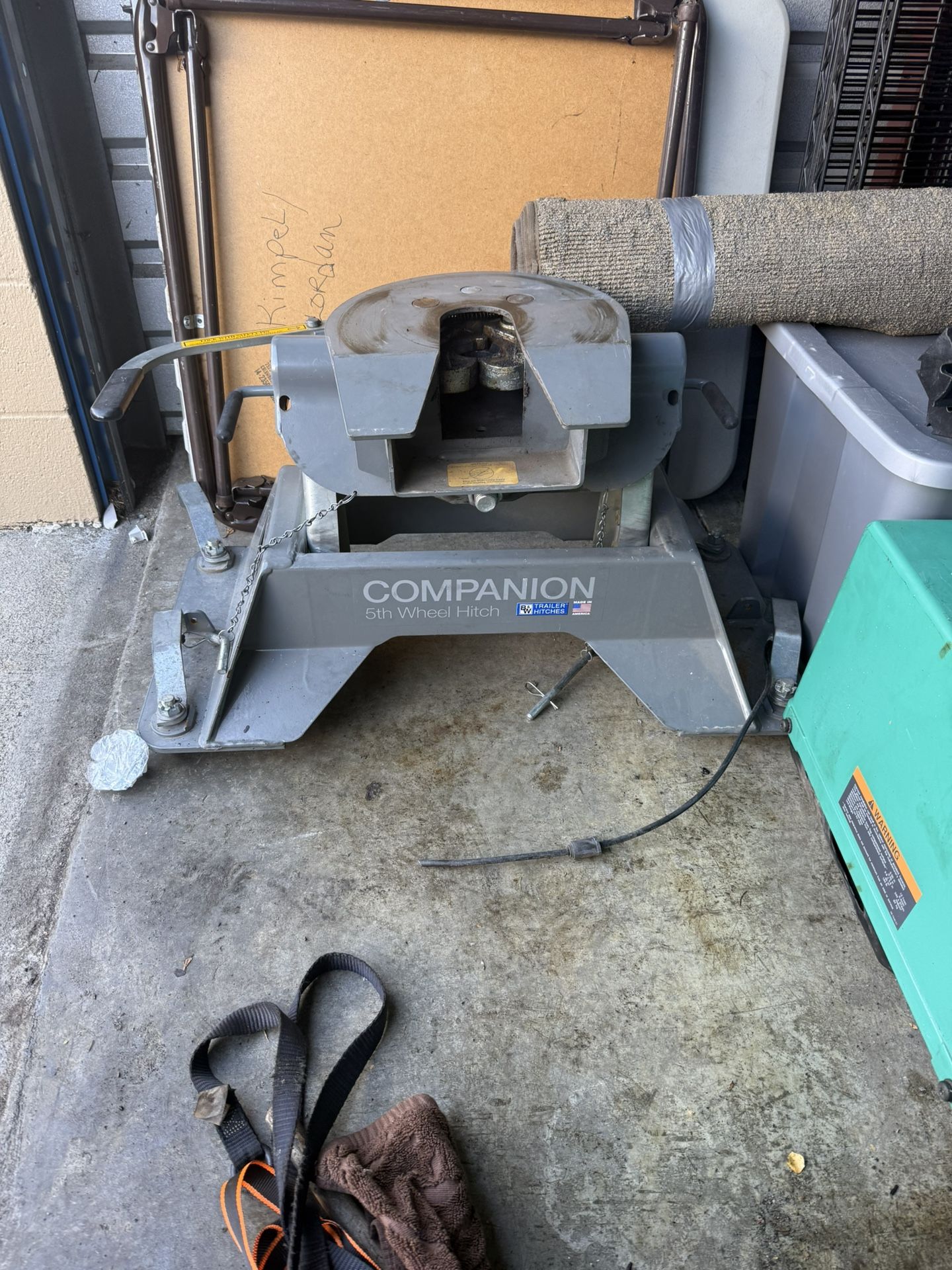 B&W 5th Wheel Hitch (18000#)