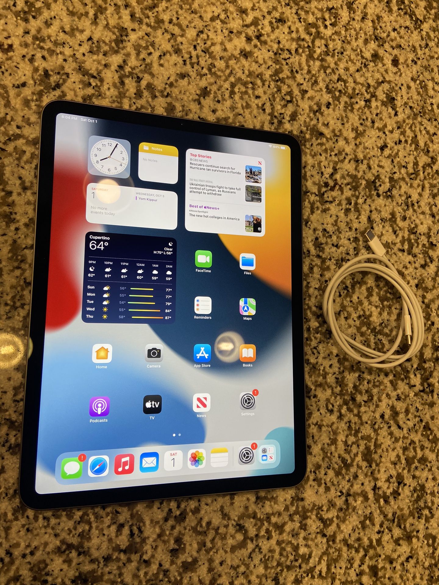 Apple ipad pro 3rd generation 11 inch 256gb new only 4 days old not