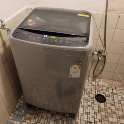 Washing Machine Available For Sale $250