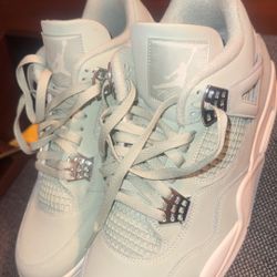 Size 12 - Air Jordan 4 Retro Abundance / Seafoam W new w/o box