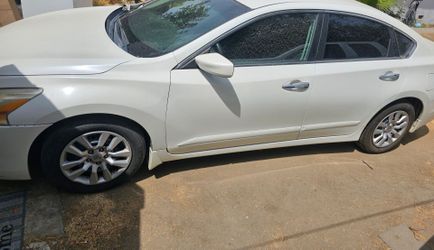 Nissan altima 2014