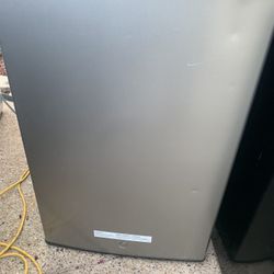 Microwave And Mini Fridge 