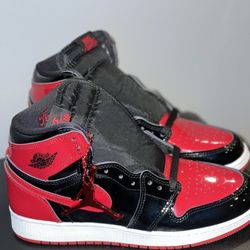 Air Jordan Retro 1 High OG Patent Bred Size 5Y