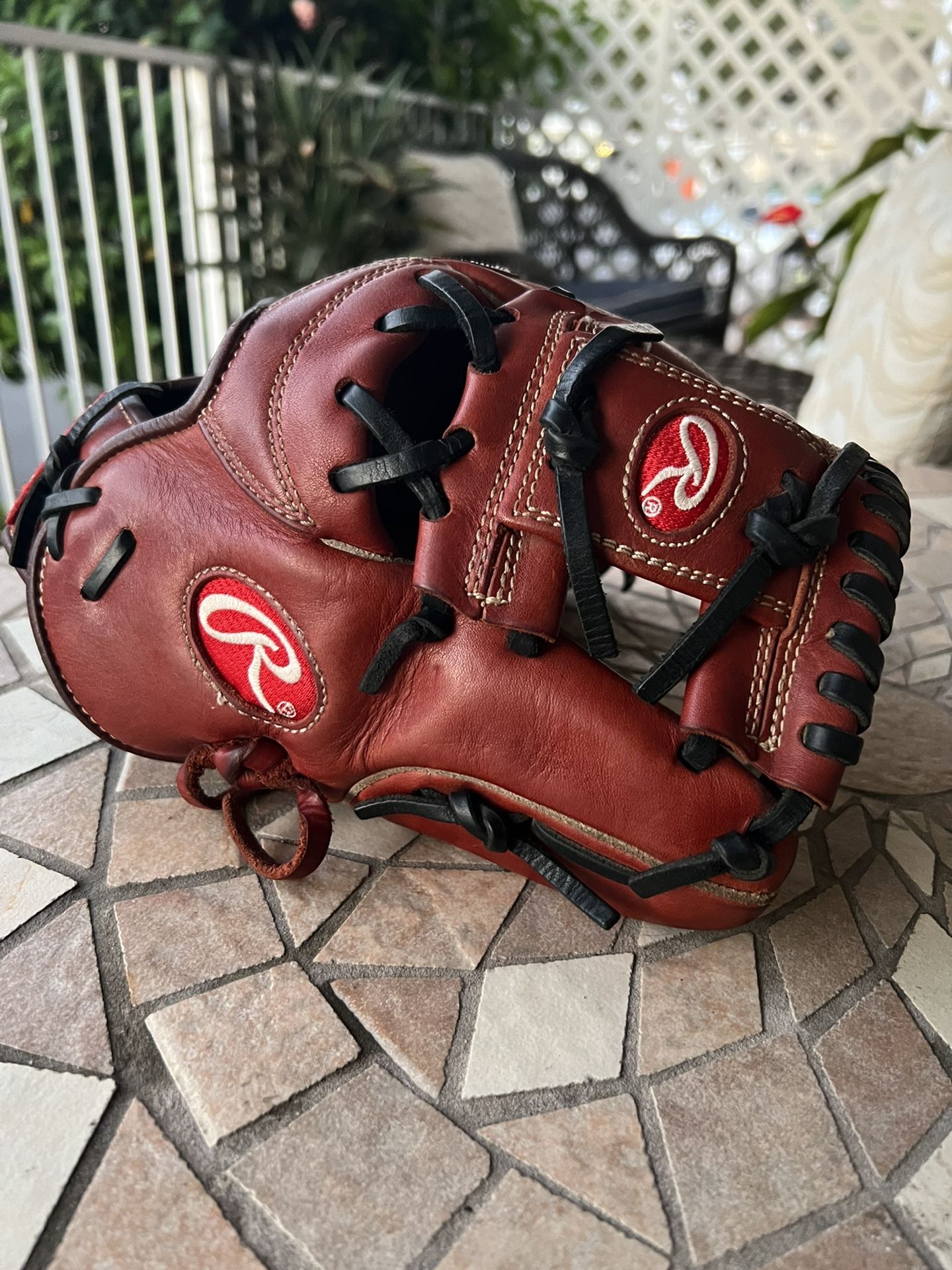 Rawlings Heart Of Hide Baseball Glove 