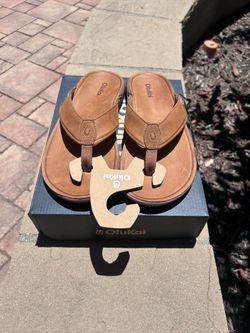 Olukai Tuahine (size 10)