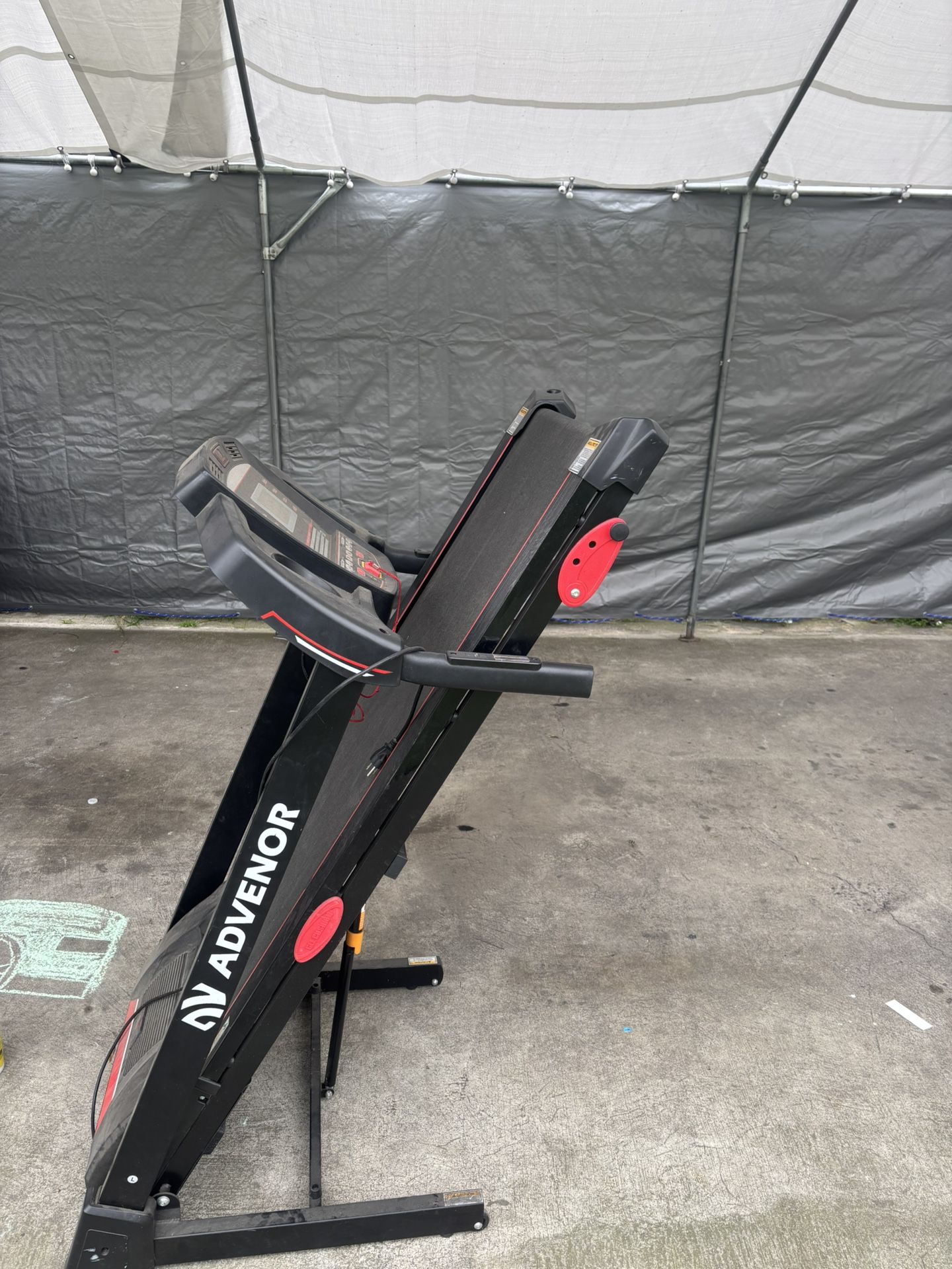 Avendo Advenor Foldable Treadmill – Great Condition! for Sale in ...