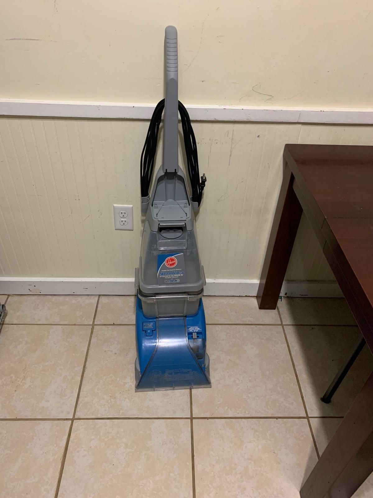 Carpet cleaner