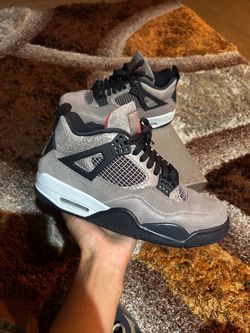 Jordan 4 Taupe