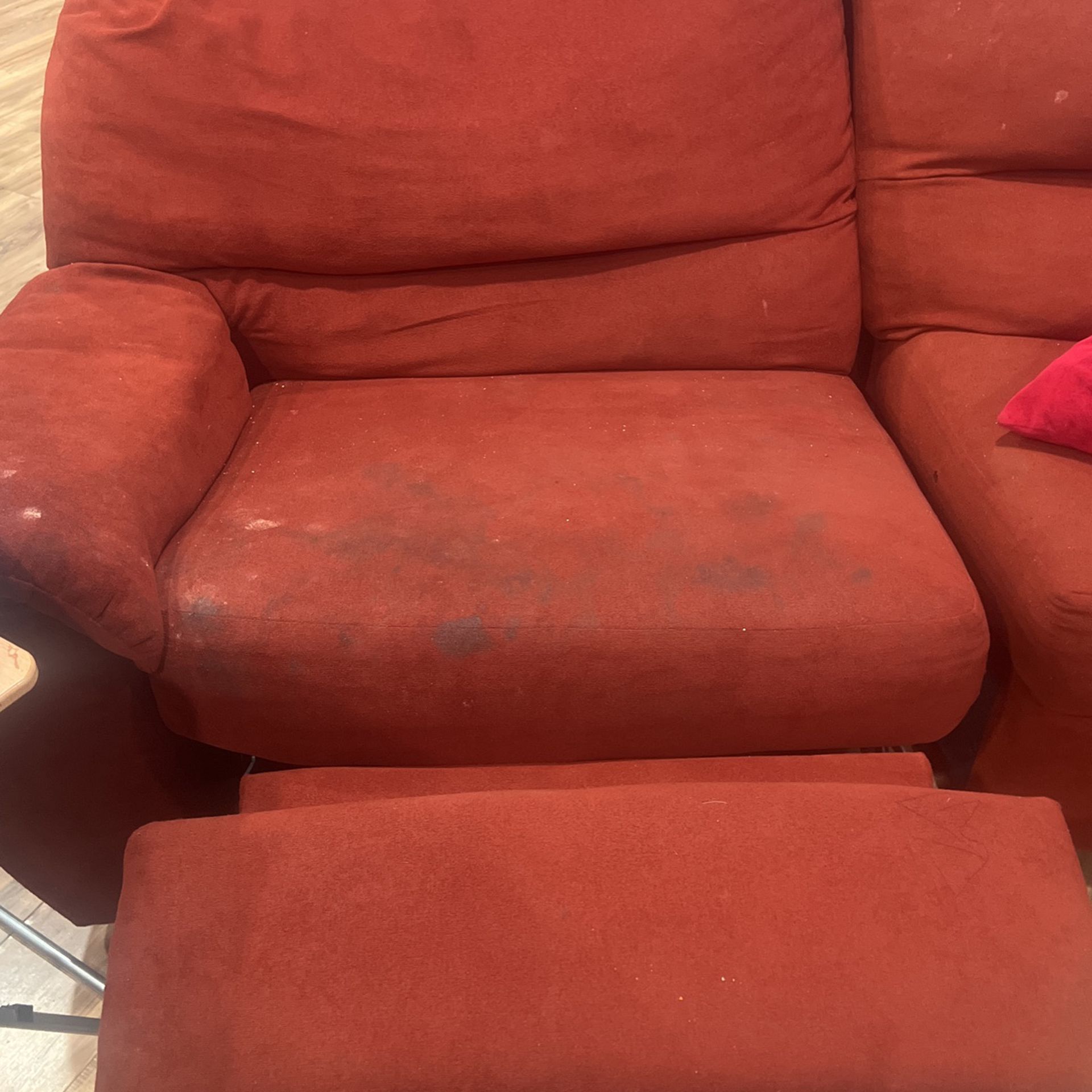 Red Couch 4 Pieces 