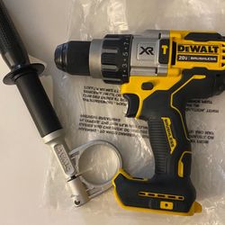 DEWALT  20 V MAX XR  TOOL ONLY BRUSHLESS   3/SPEED  1/2  IN HAMMER DRILL NEW TOOL ONLY $170 FIRM YES FIRM