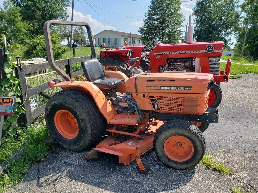 B8200 Kubota Tractor with Belly Mower for Sale in Dry Ridge, KY OfferUp