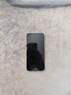iPhone 13 Pink