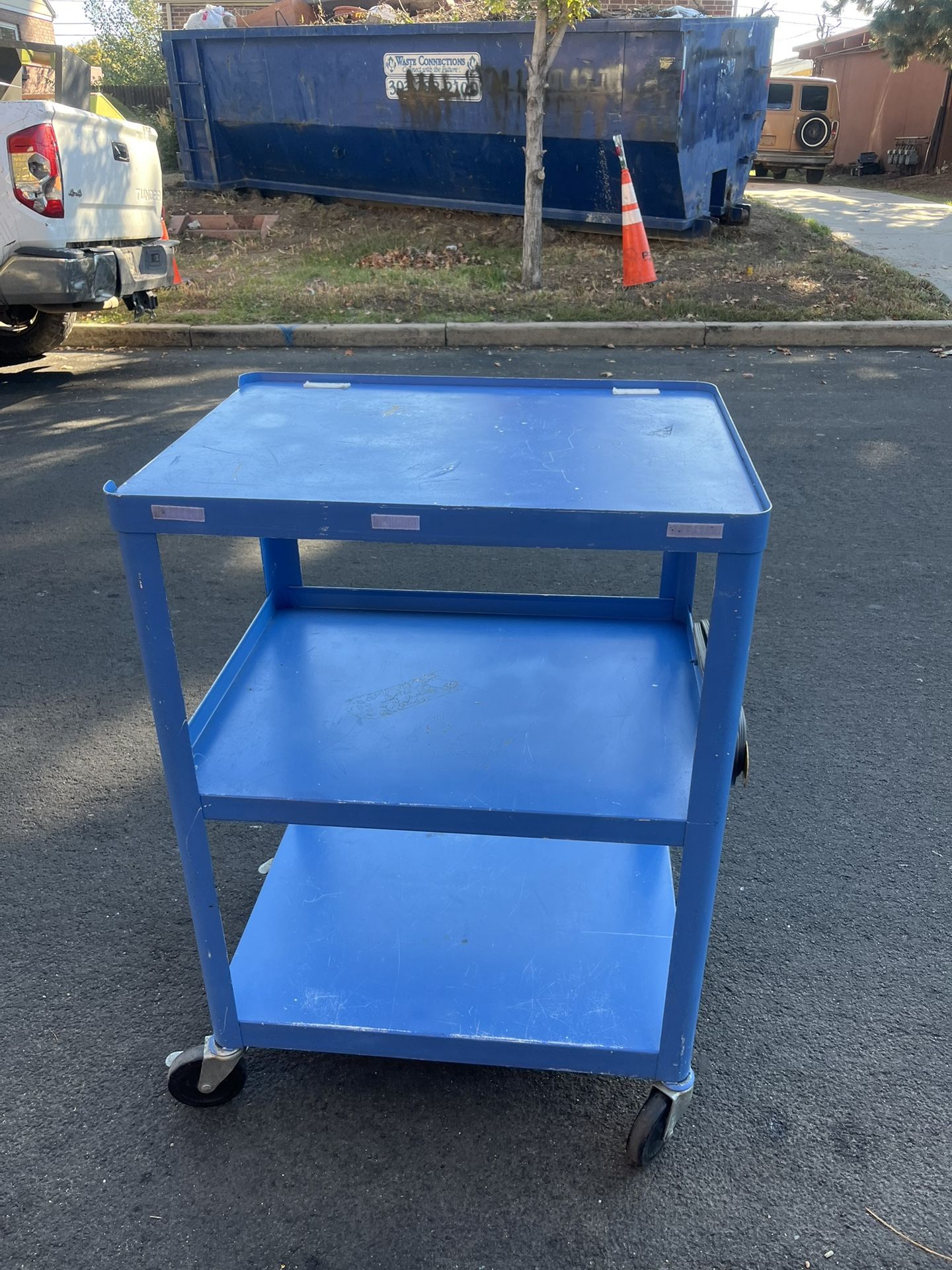 Uline 3-Shelf Utility Cart with plug- 24”L x18”W x 35”H
