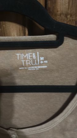 Time and Tru women’s shirt size medium (8-10)