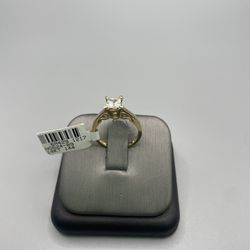 10 KT REAL GOLD RING