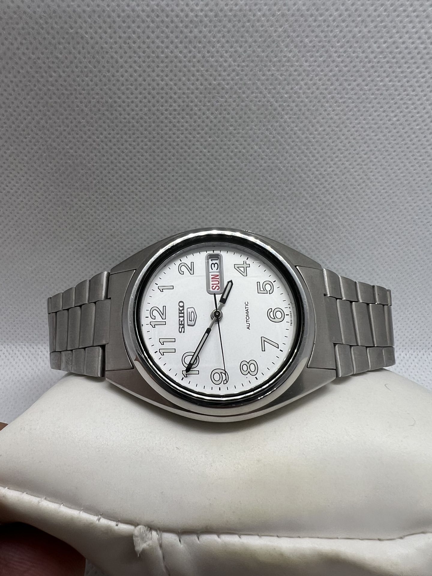 🐼🐼Super Rare Unique Vintage Seiko 5 Automatic Men Watch Bilingual Day/Date🐼🐼
