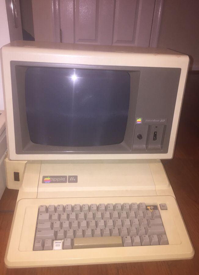 Vintage Apple computer