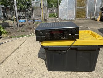 For Sale : Denon AVR 1906 7.1 Receiver.