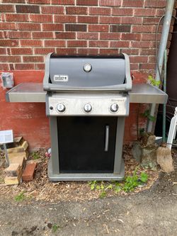 Weber Spirit E310 Gas/LP Grill