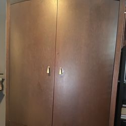 Wardrobe Preowned