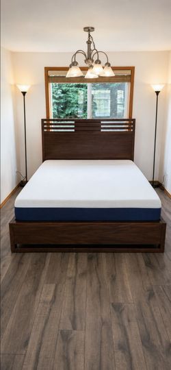 Queen Casana Platform Bed Frame with 10" Gel Memory Foam Mattress
