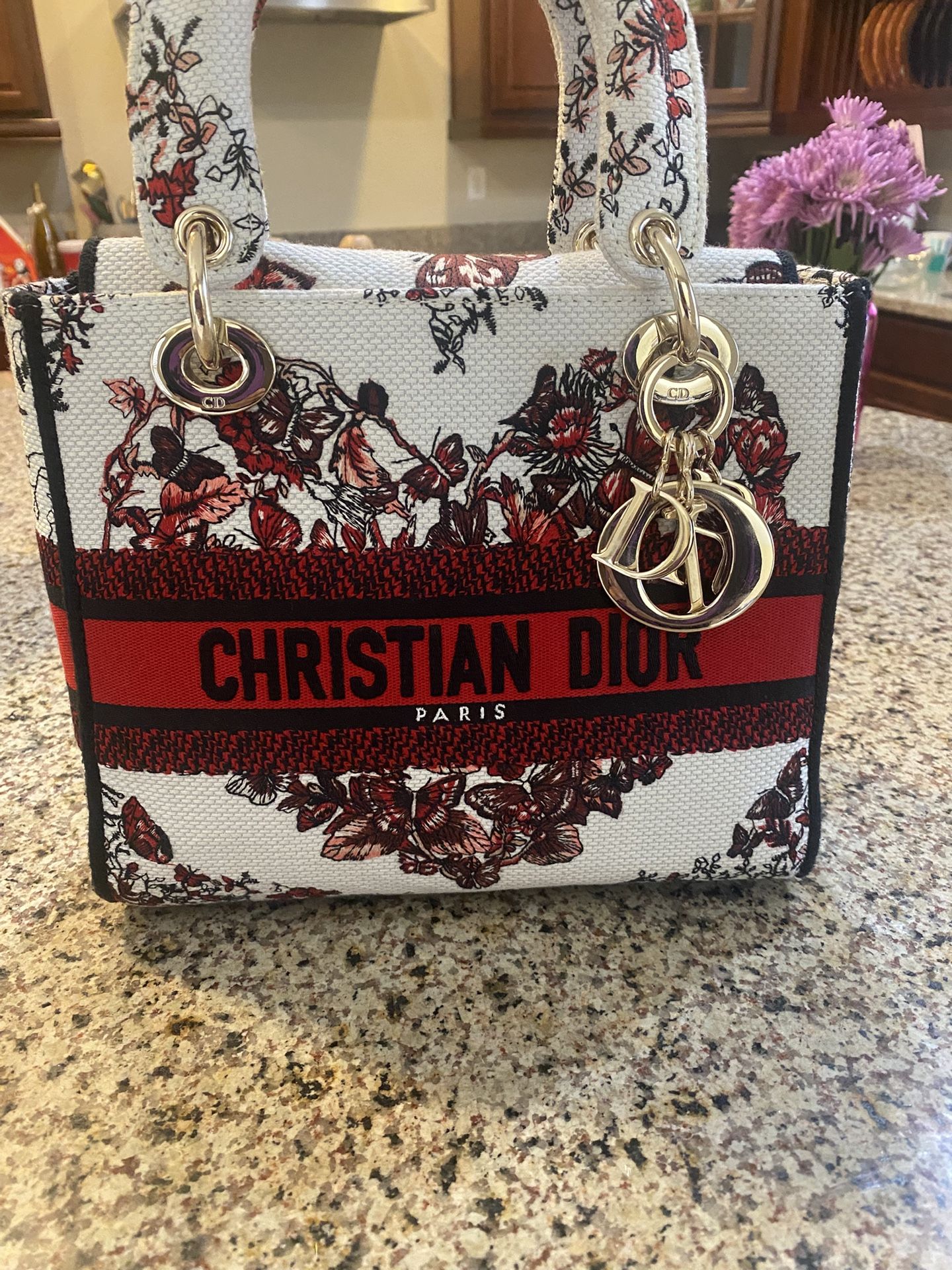 Dior