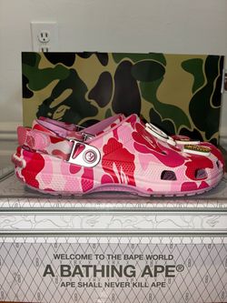 A bathing ape abc crocs classic clog (camo pink) Size 9
