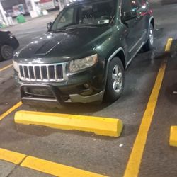 2011 Grand Jeep Cherokee 