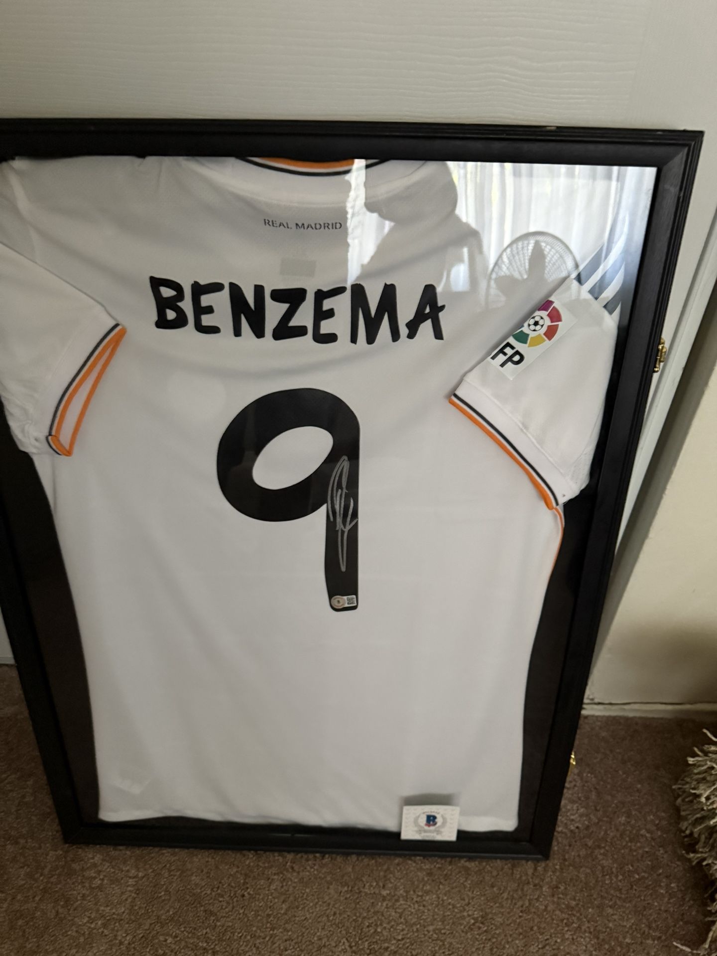 Benzema Autographed Jersey 
