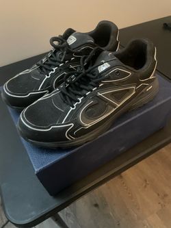 Dior B30