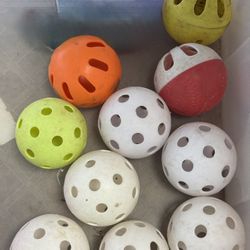 40 Wiffle Balls Baseball