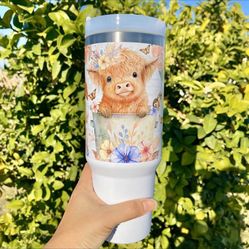 40oz Highland cow tumbler. Stainless steel, comes new in box with lid and straw. Christmas gift Baby Highland Cow In a Bucket 40 oz Tumbler BRAND NEW